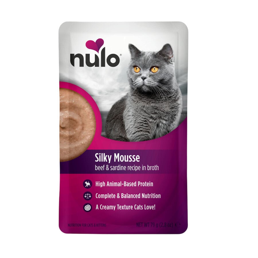 Nulo Mousse Cremoso de Ternera y Sardinas sobres para gatos